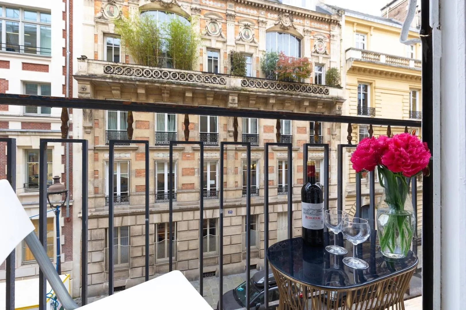5018 Suite Murillo - Nice Apartment Champs-Elysees Paris France